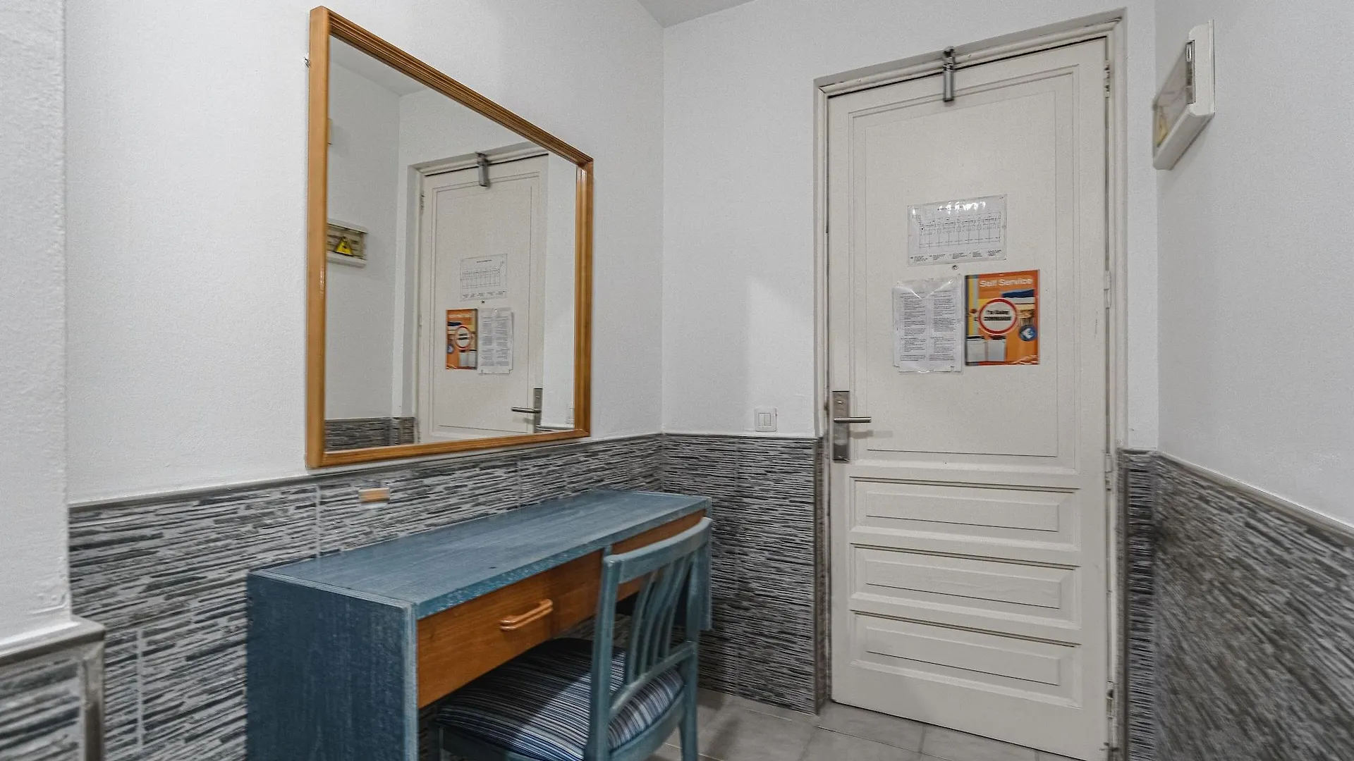Playazul Apartment Playa de las Americas  0*, Playa de las Americas (Tenerife)