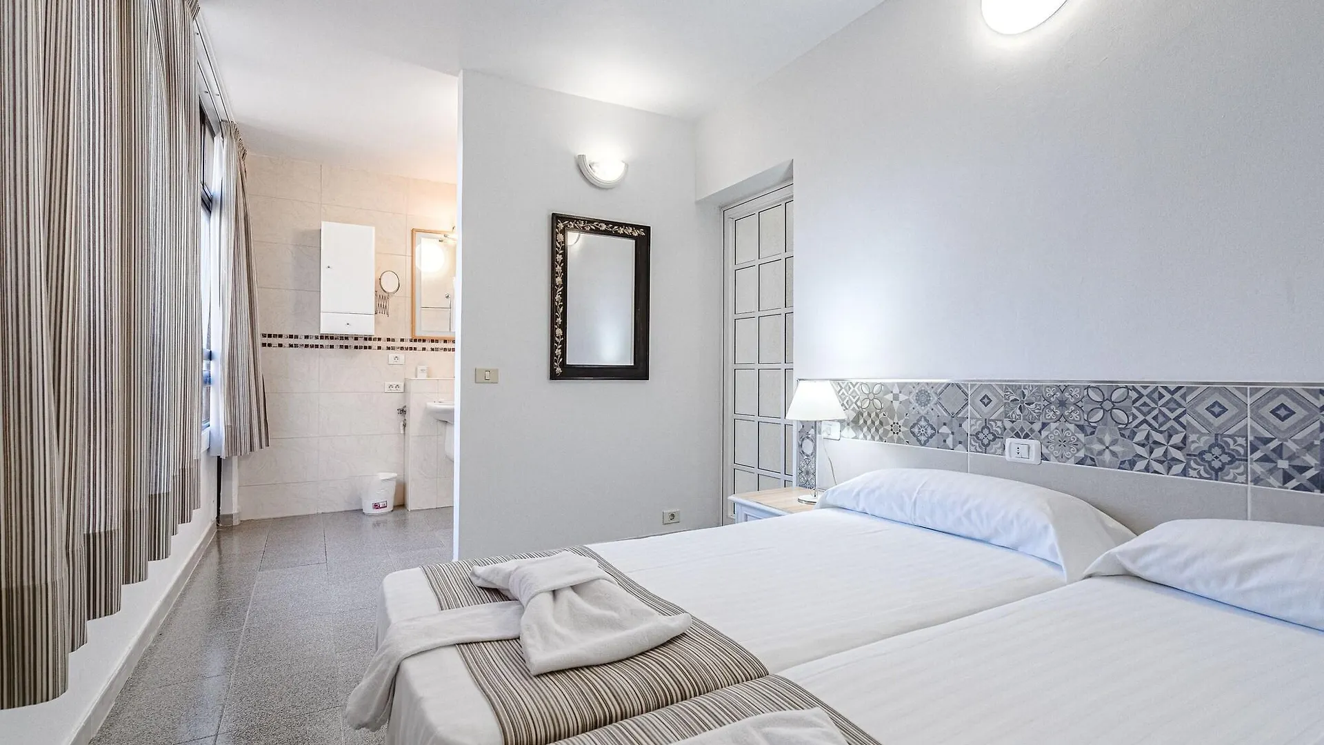 Playazul Apartment Playa de las Americas  0*, Playa de las Americas (Tenerife) Spain